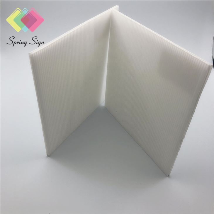 Corrugated Plastic Sheet PP Hollow Board Density 750 4x8 White